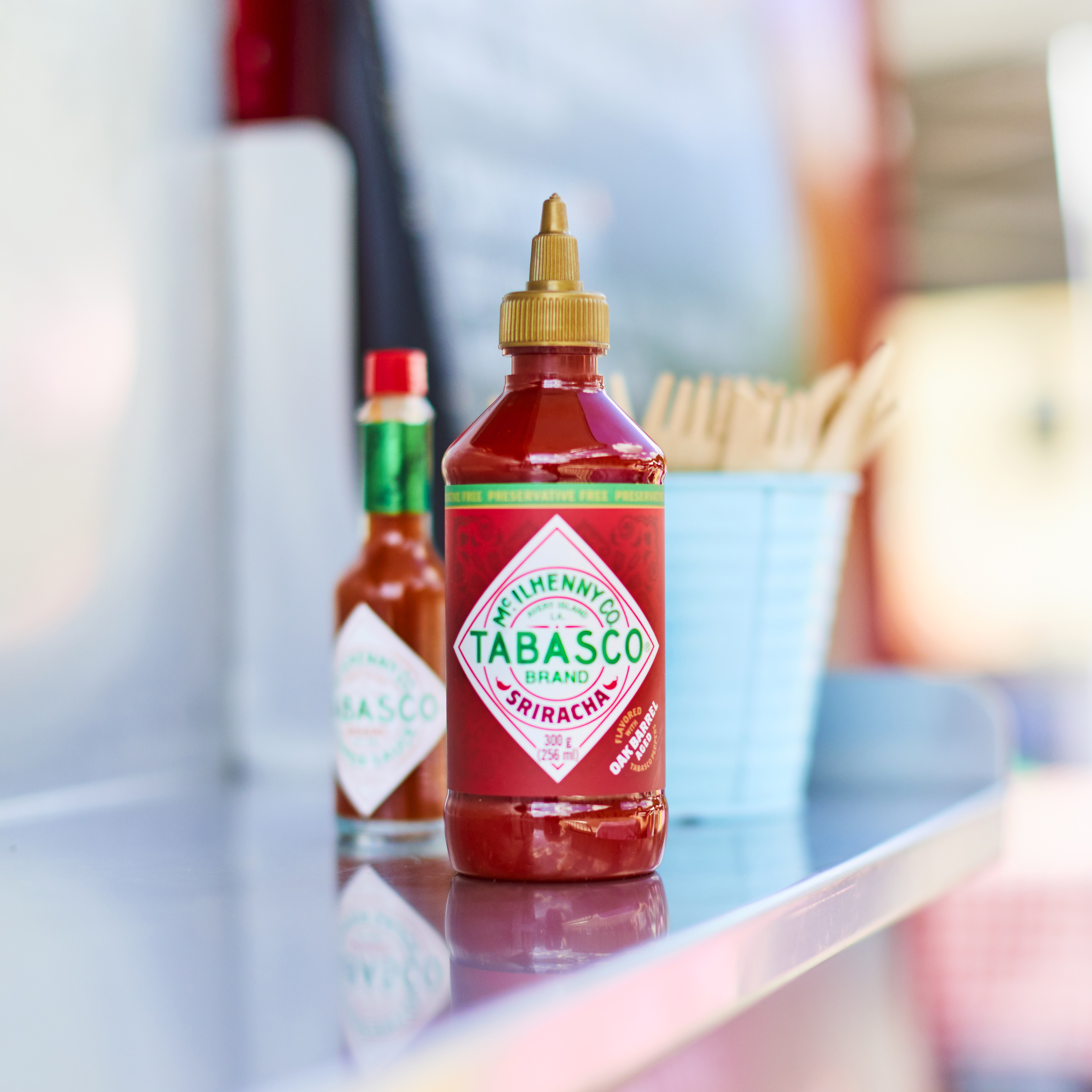 Parmafood Group Distribution aduce si in Romania noul produs TABASCO® Sriracha Sos