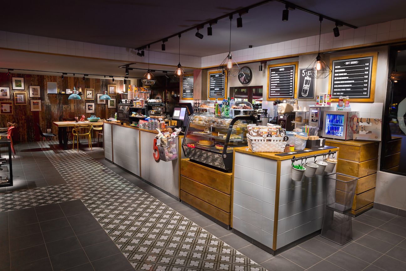 5 to go, primul brand 100% românesc premiat la nivel internațional!   Argint pentru lanțul de cafenele în cadrul European Coffee Awards!
