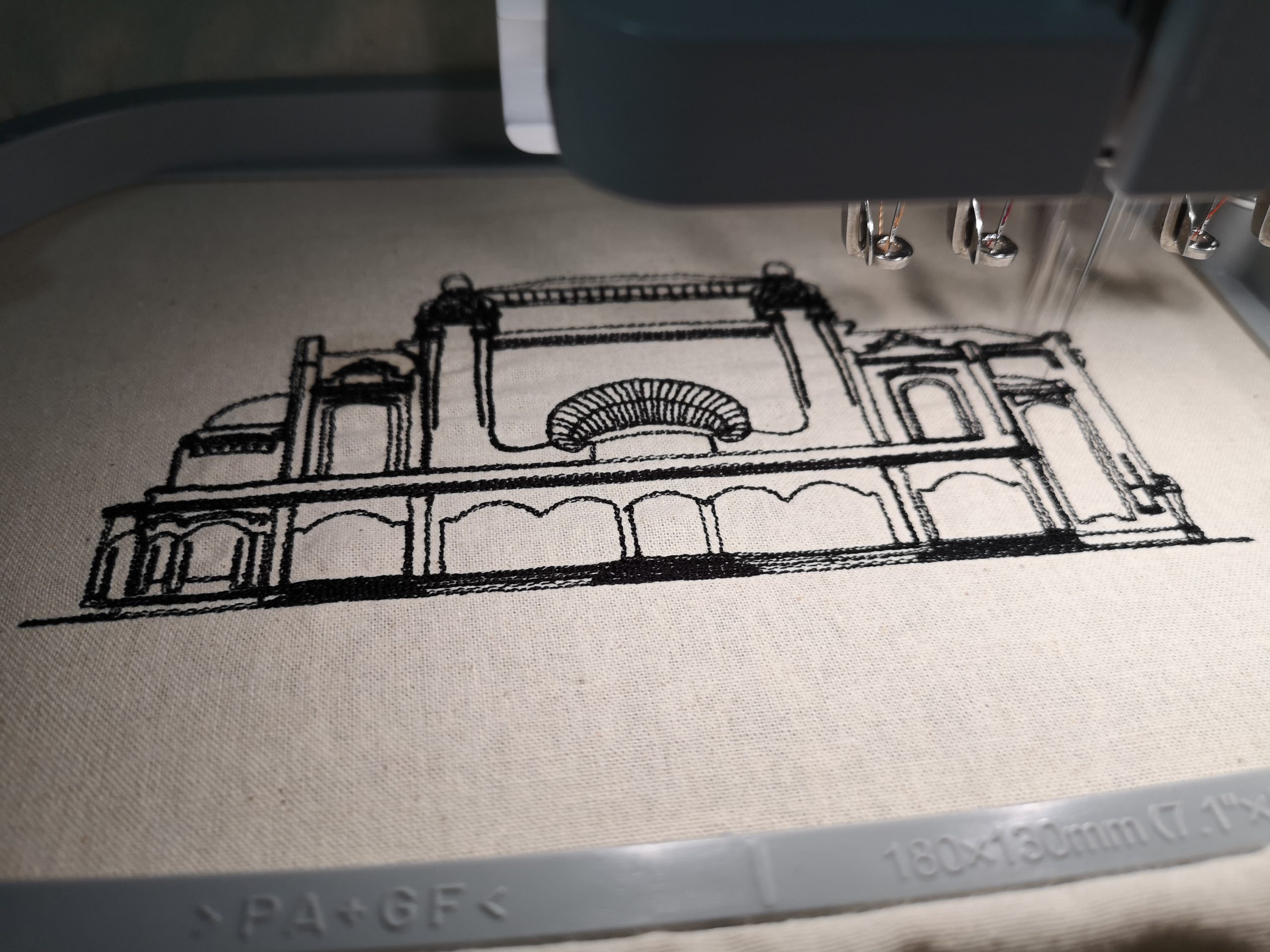 Broderia personalizata -avantaje pentru hoteluri