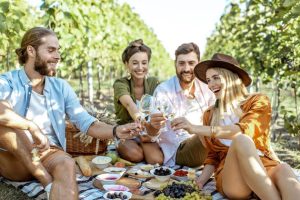 Ungaria mizează pe turismul vitivinicol în această toamnă. Festivaluri, degustări și experiențe în podgorii, de la Budapesta la Tokaj