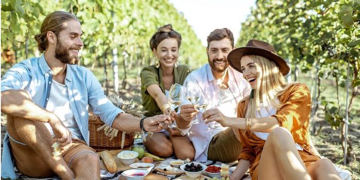 Ungaria mizează pe turismul vitivinicol în această toamnă. Festivaluri, degustări și experiențe în podgorii, de la Budapesta la Tokaj